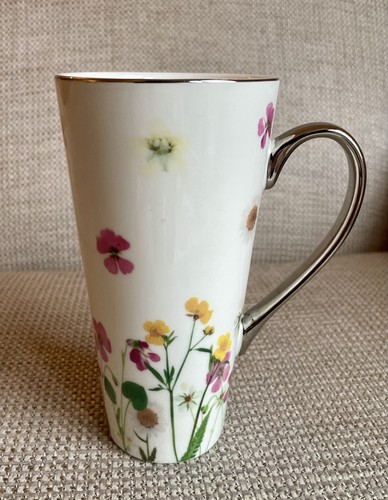 Fox and ivy blooming lovely - fox,