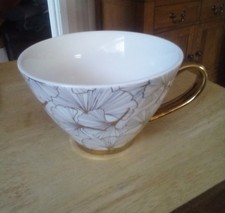 Fox and Ivy cup in good