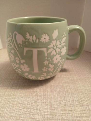 Fox ivy embossed - &, green